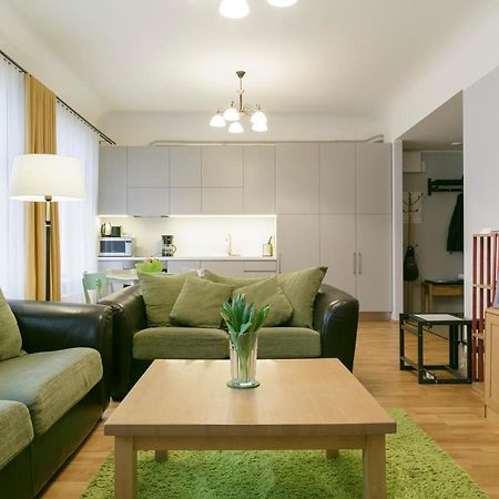 Saaresalu City Center Apartment Пярну Екстериор снимка