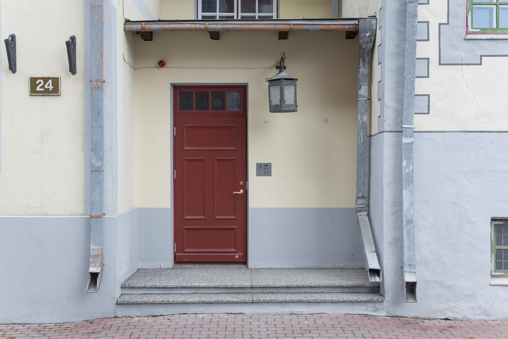 Saaresalu City Center Apartment Пярну Екстериор снимка