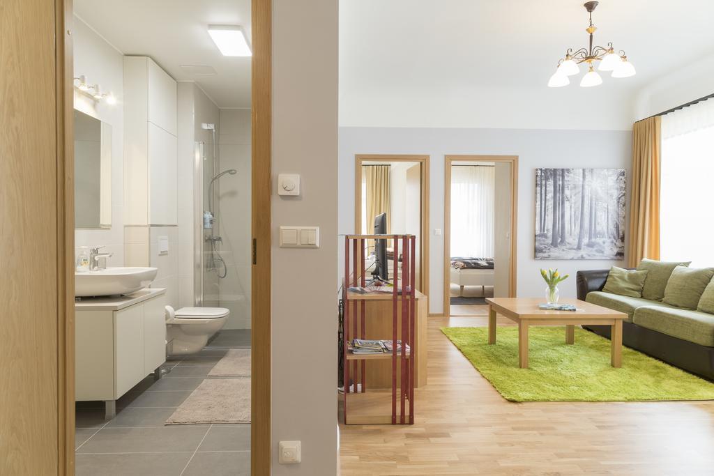 Saaresalu City Center Apartment Пярну Екстериор снимка
